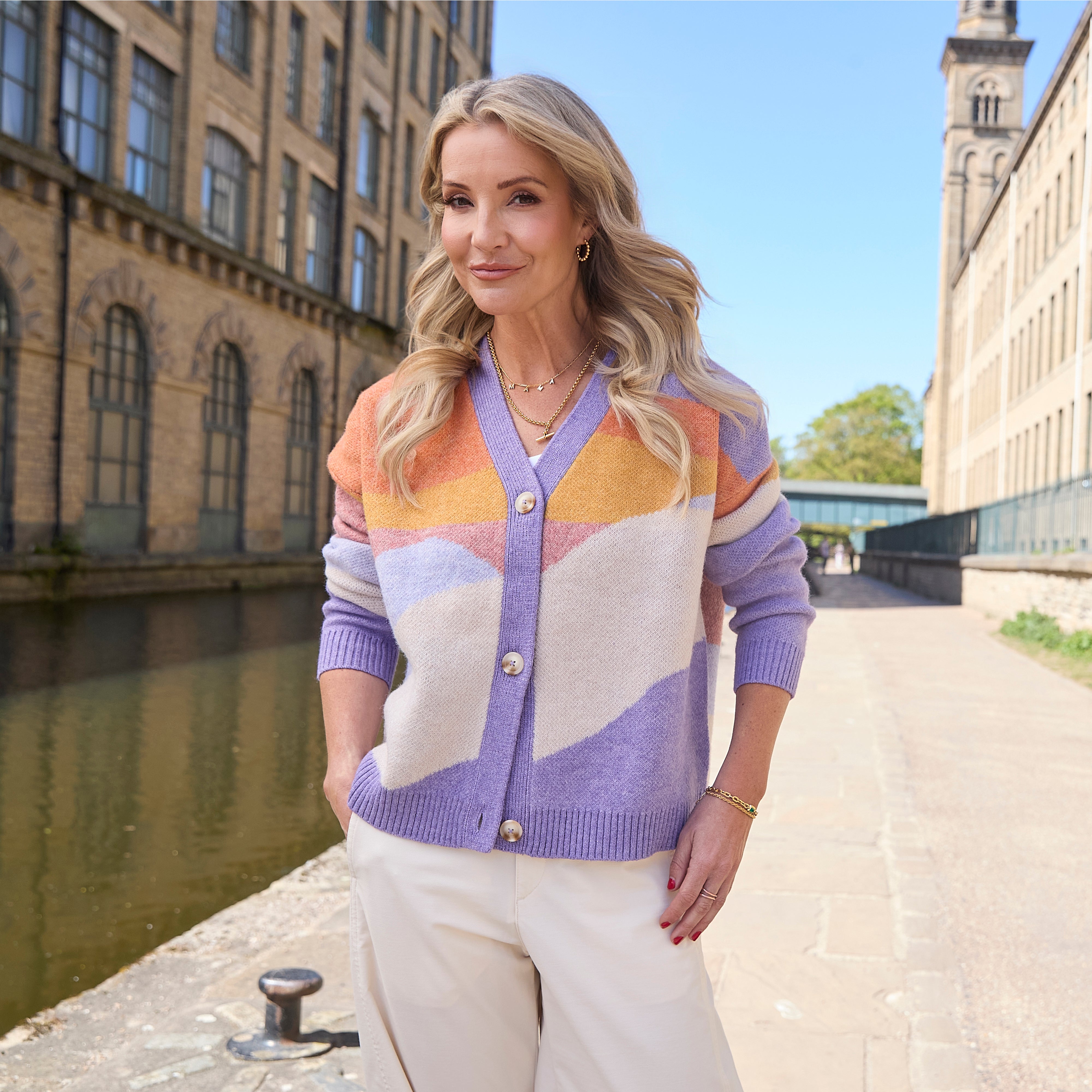 Women’s Scenic Knitted Cardigan