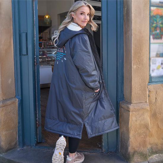 Women’s Escapism Sherpa Lined Changing Robe