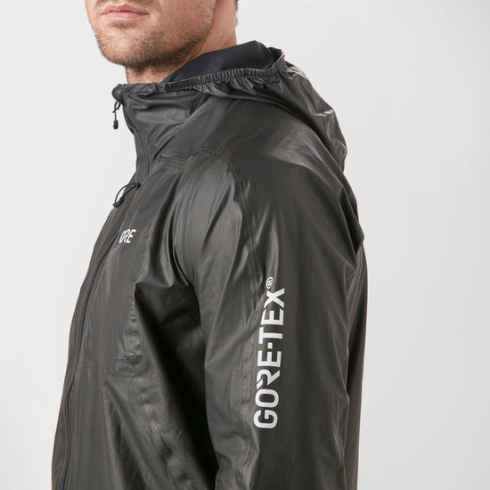 R7 Gore-Tex ShakeDry Hooded Jacket