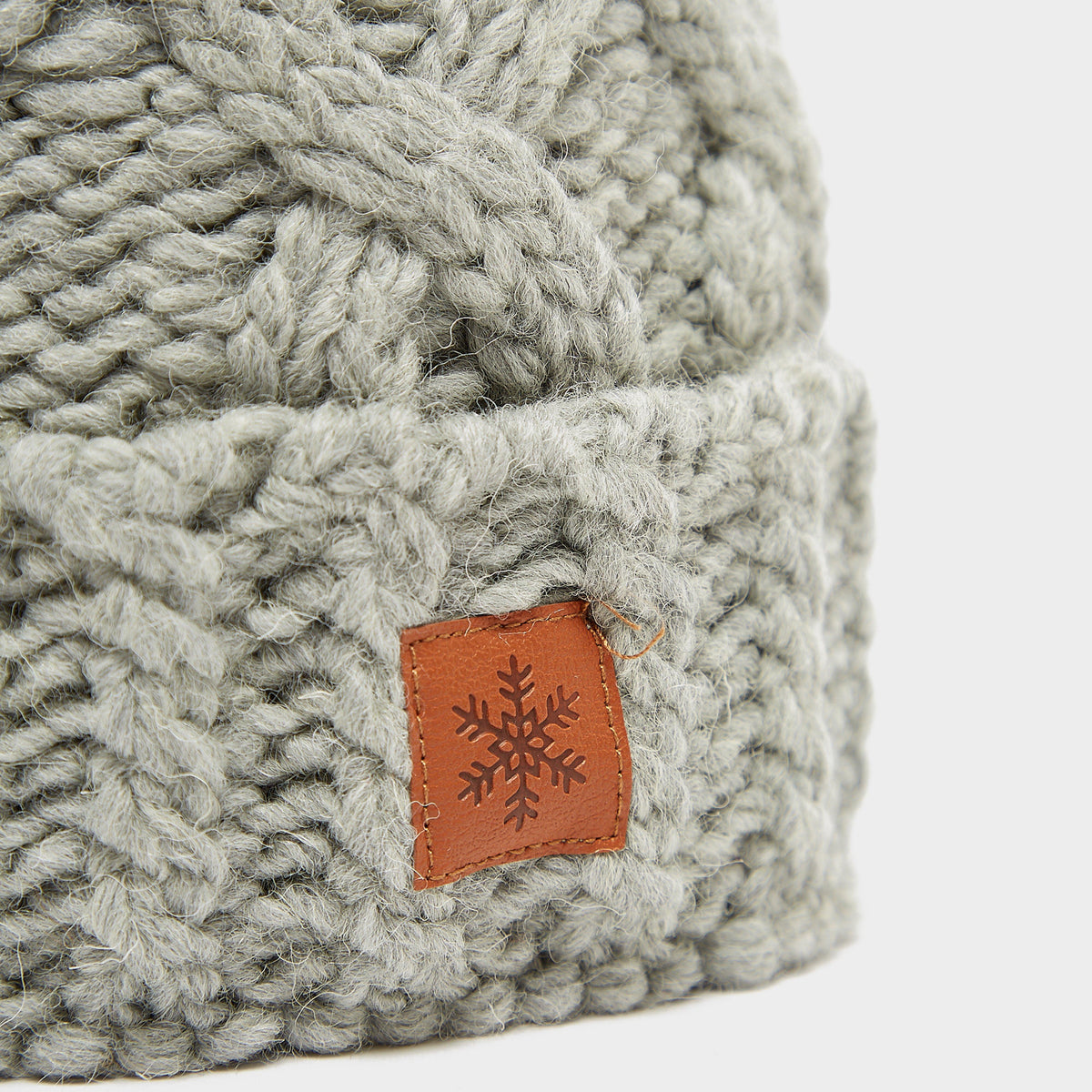 Women’s Chunky Bobble Hat