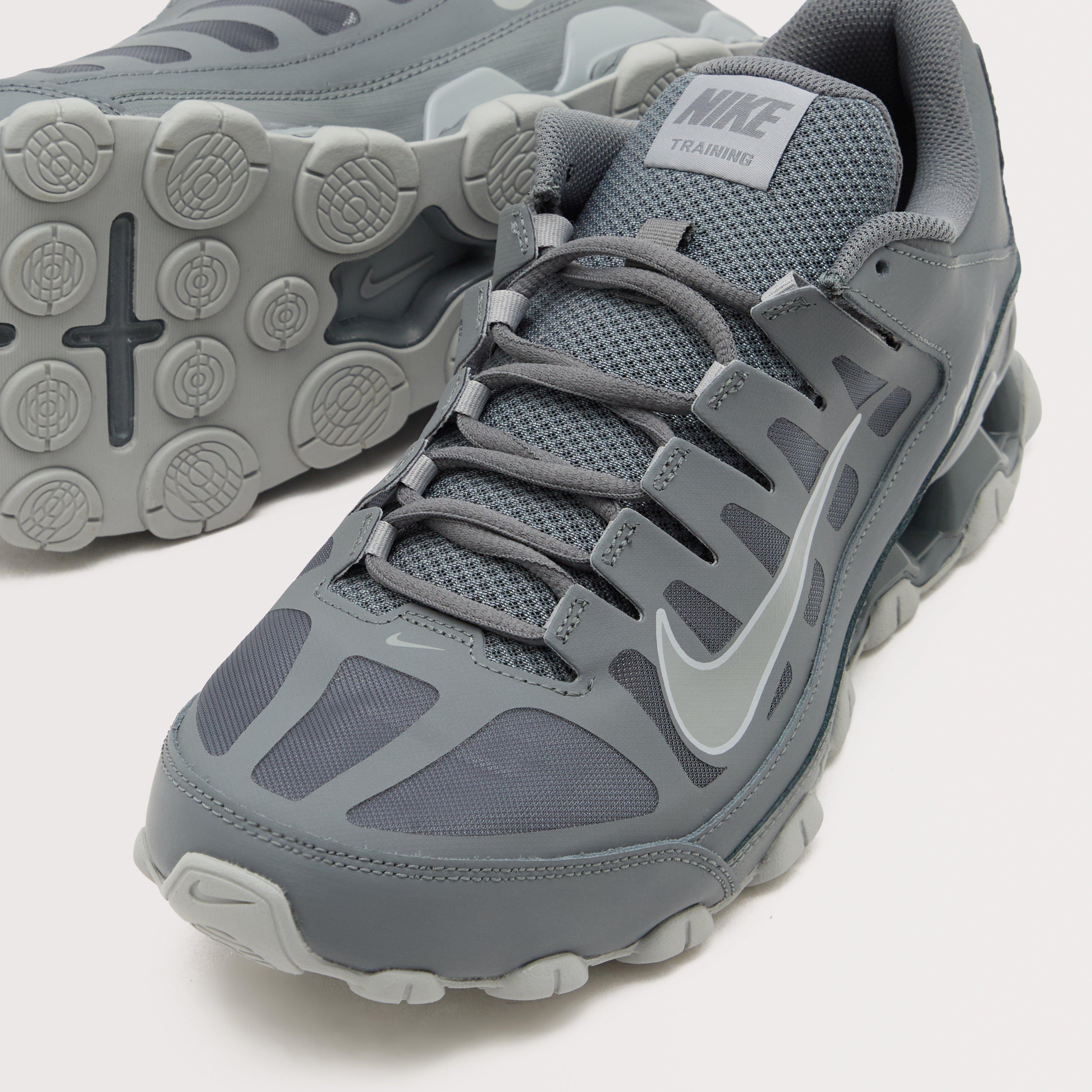 Men's Reax 8 TR Workout Shoes