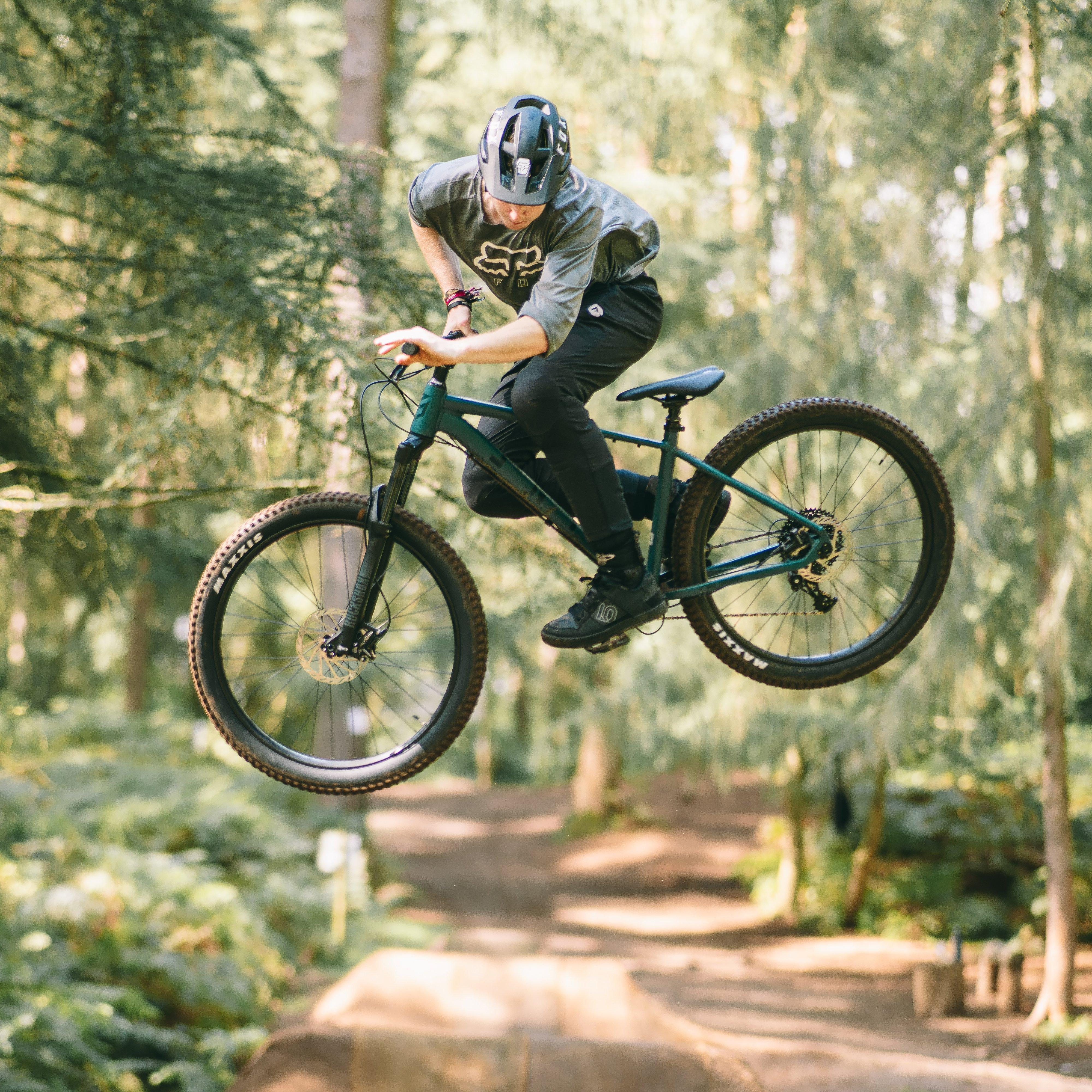 Line T3 27.5" Hardtail Mountain Bike