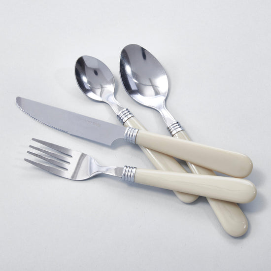 16 Piece Cutlery Set