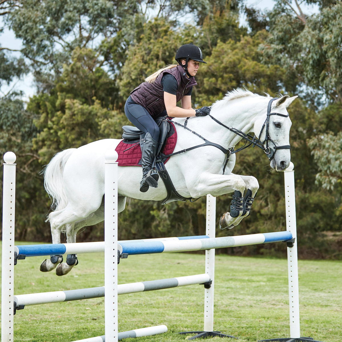 Ultra Grip Jump Saddle Pad Burgundy