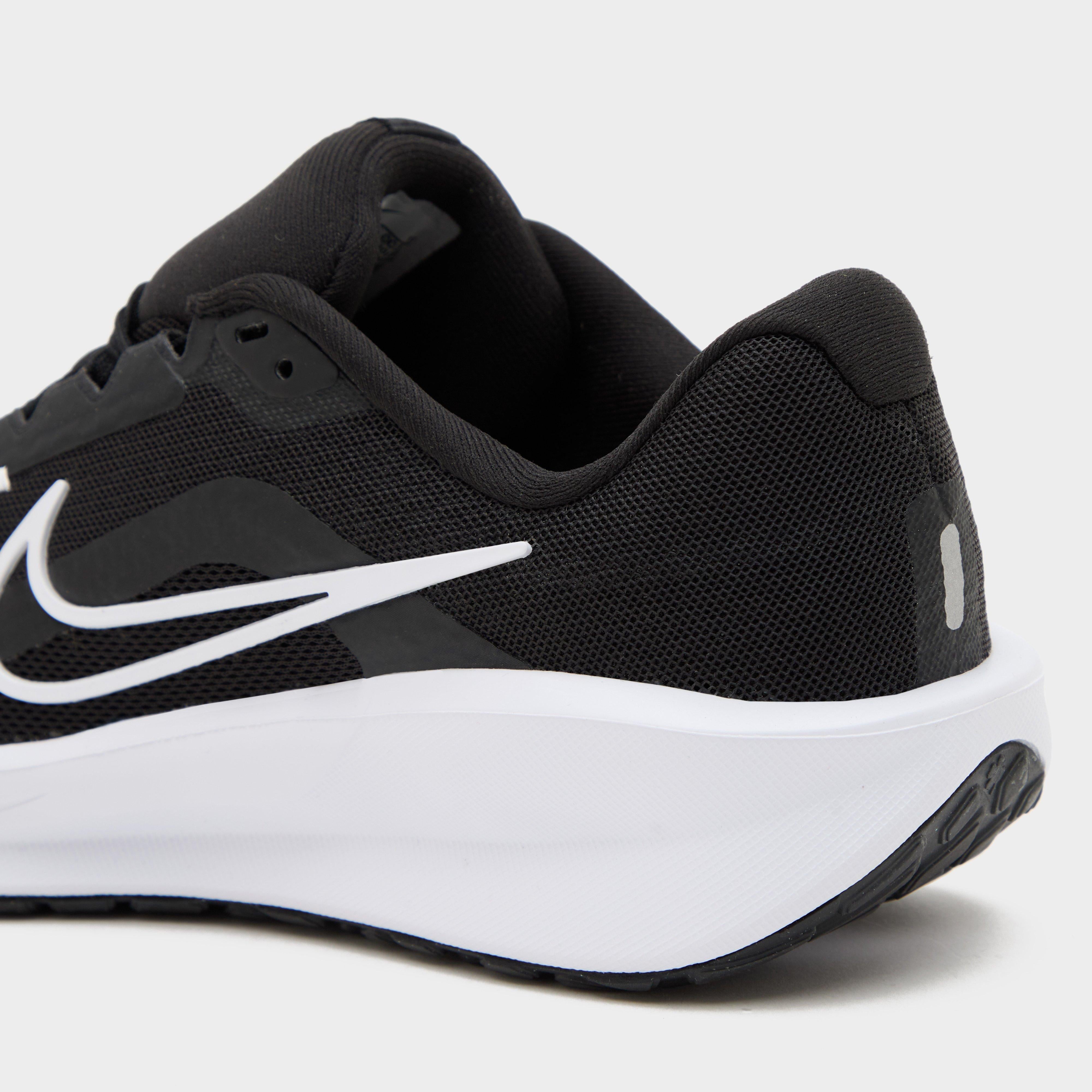 Men’s Downshifter 13 Road Running Shoes