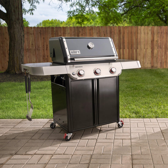 Genesis E-315 Gas Barbecue