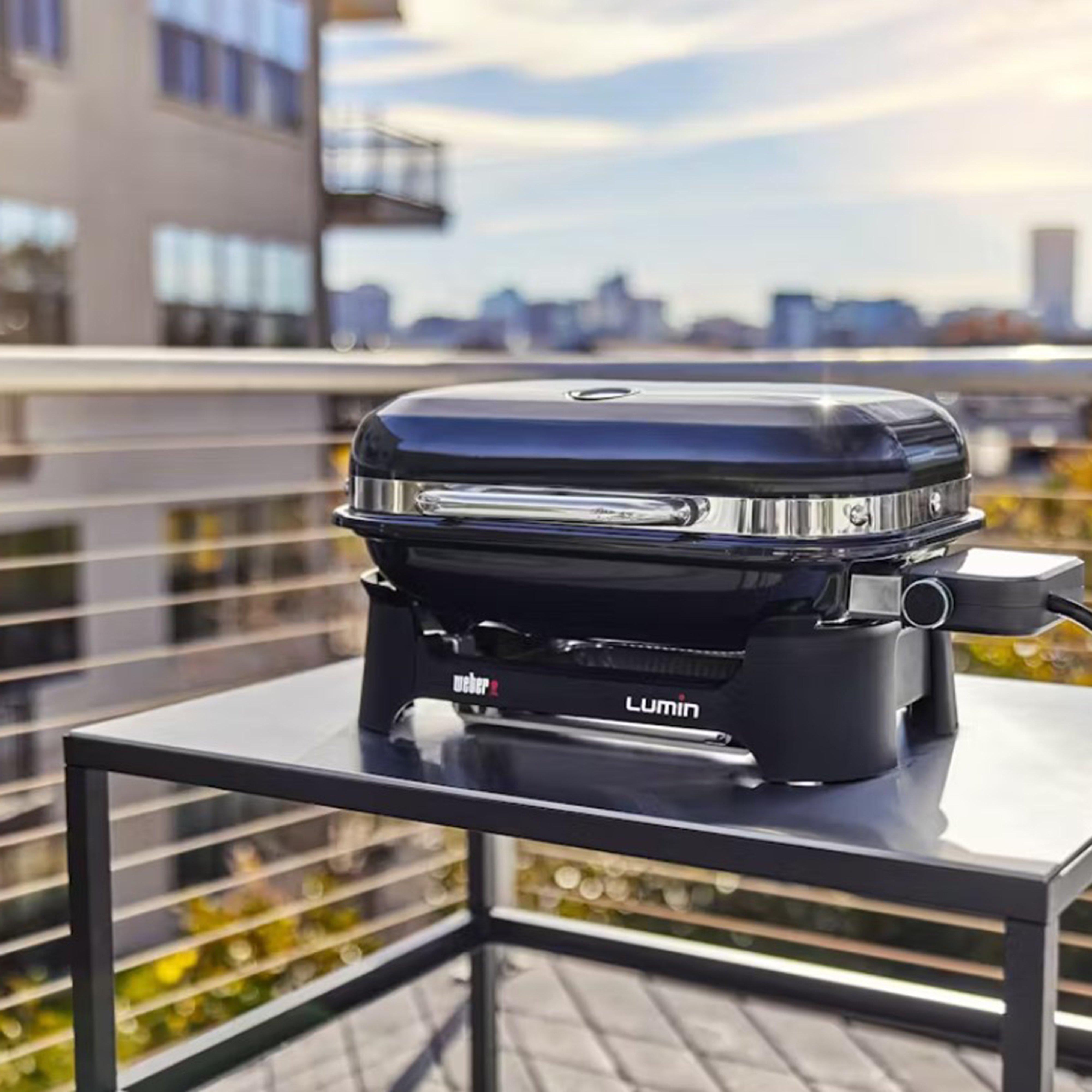 Lumin Compact Electric Barbecue