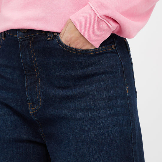 Women’s Relaxed Leg Cropped Jeans
