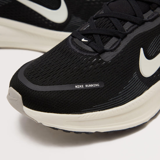 Older Kids’ Vomero 18 Road Running Shoes