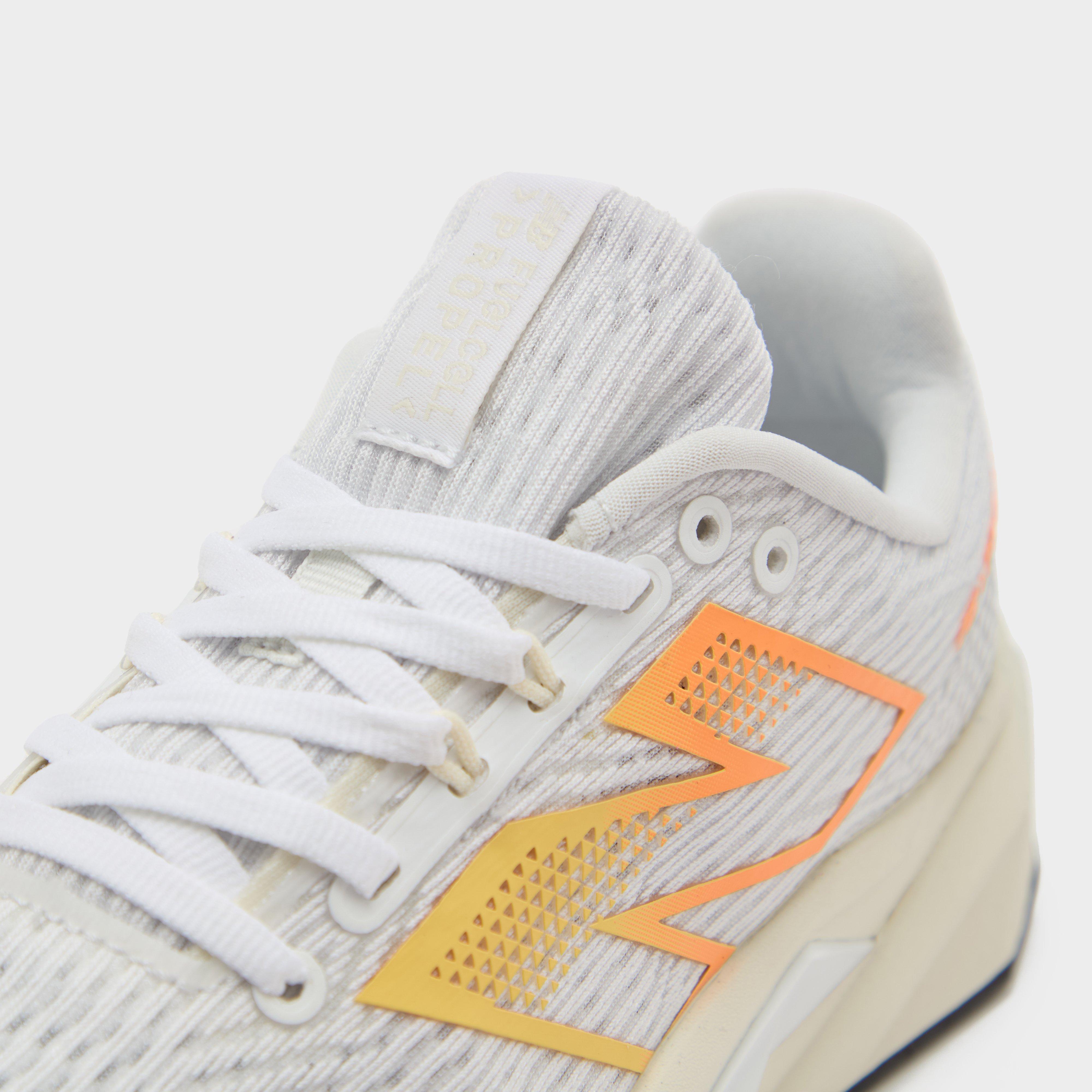 Women's FuelCell Propel v5 Shoes