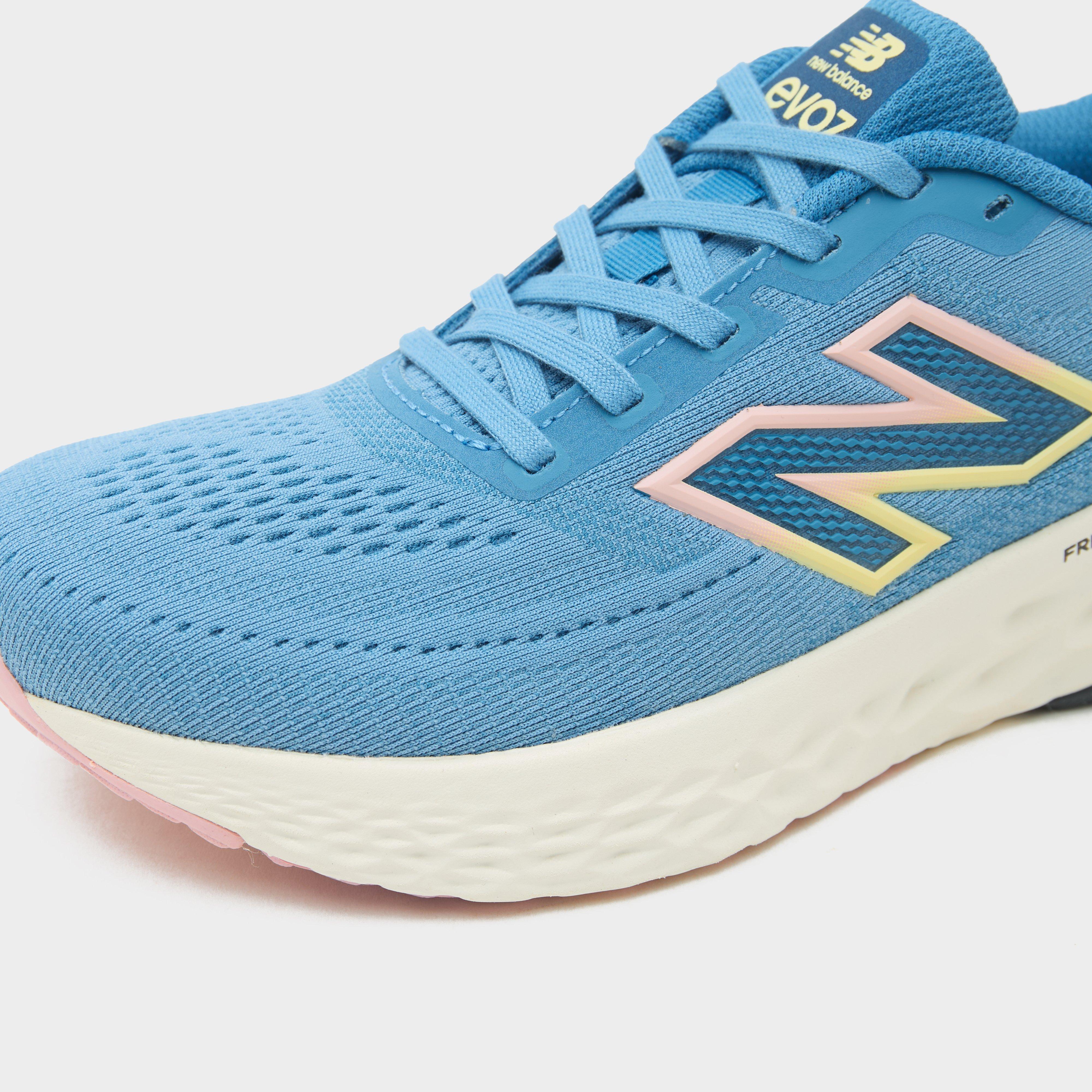 Women’s Free Foam X EVOZ V4 Running Shoes