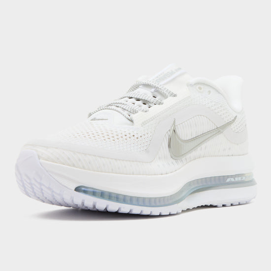 Women’s Pegasus Premium Running Shoe