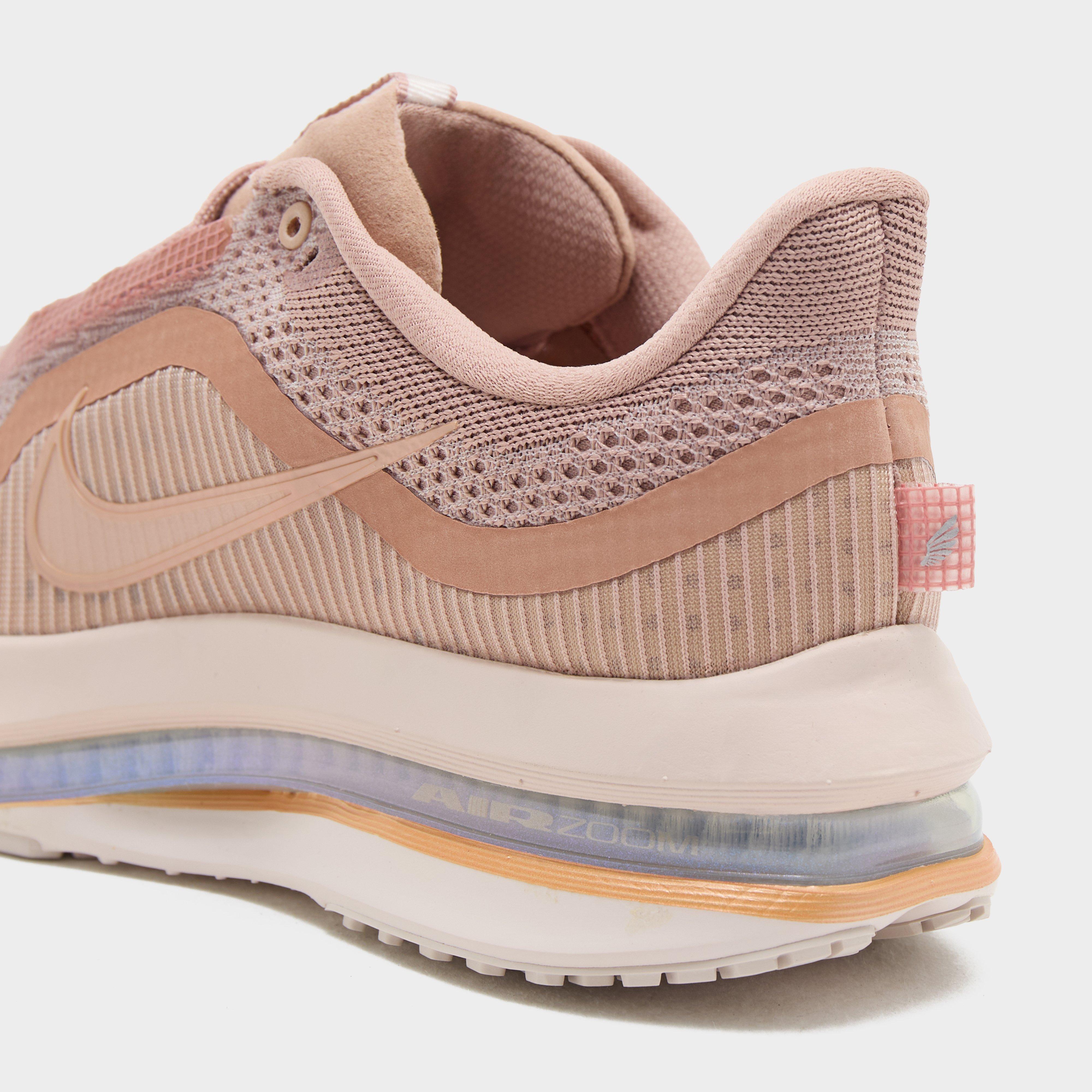 Women’s Pegasus Premium Running Shoe