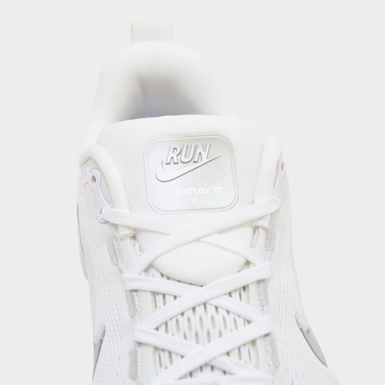 Women’s Vomero 18 Road Running Shoes