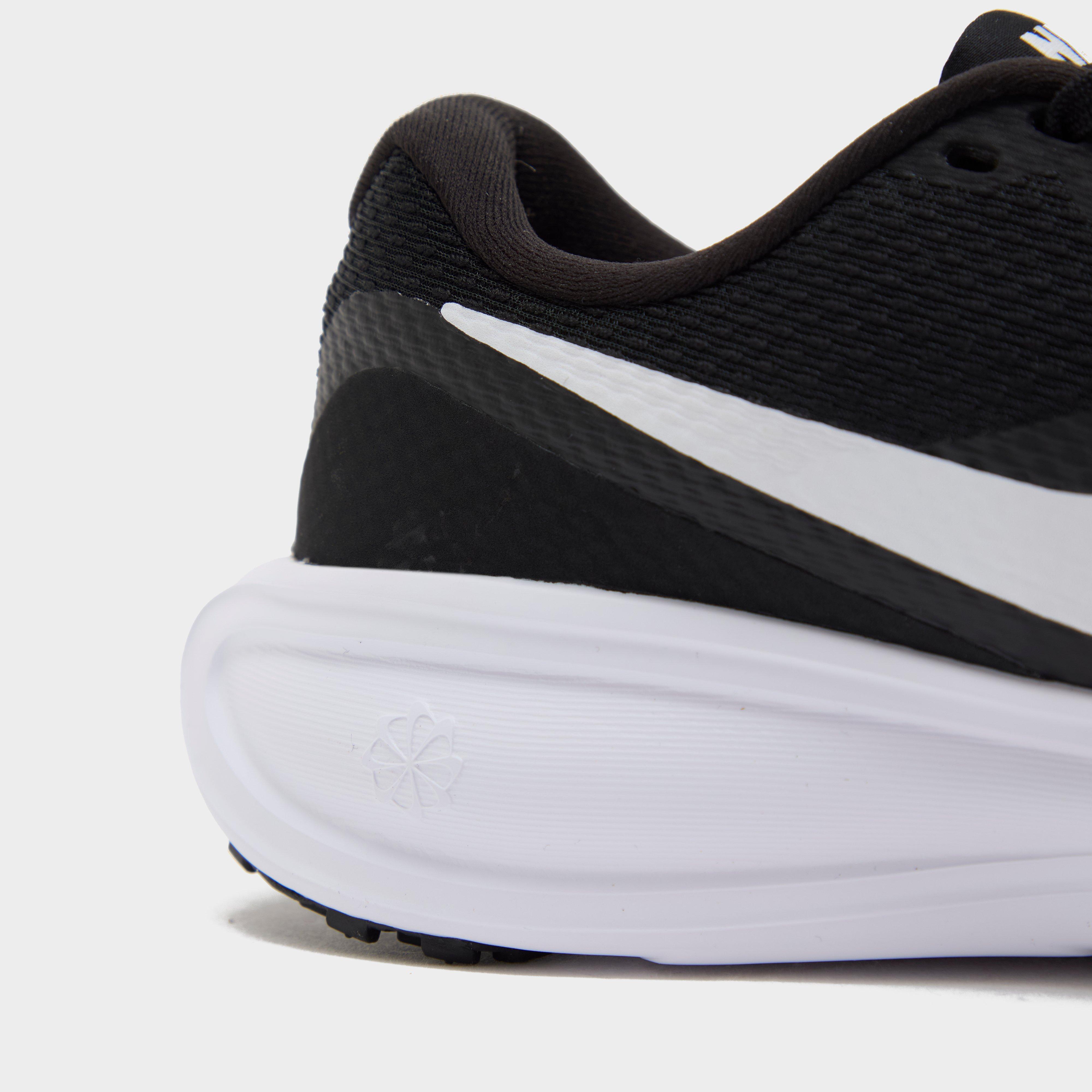 Women's Revolution 8 Road Running Shoes