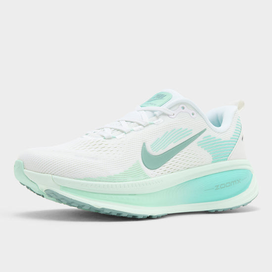 Women’s Vomero 18 Road Running Shoes