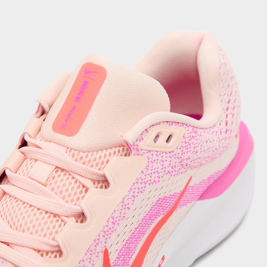 Women’s Winflo 11 Road Running Shoes