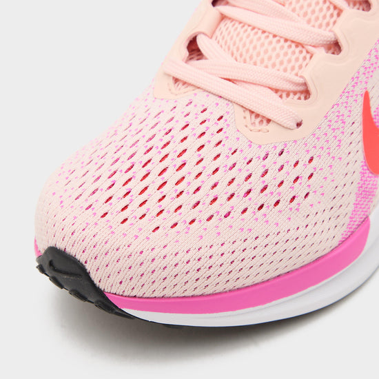 Women’s Winflo 11 Road Running Shoes