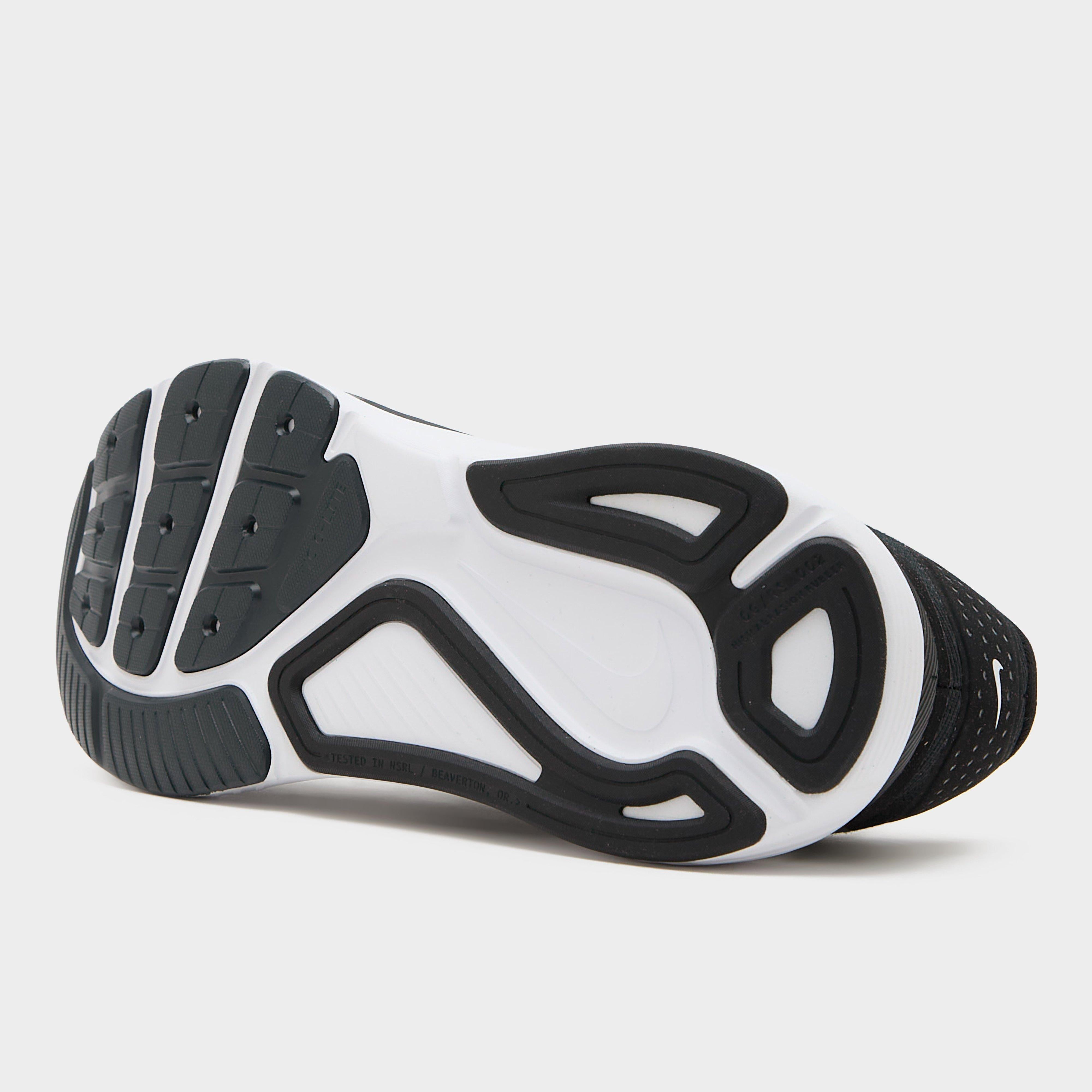 Men's Structure 26 Road Running Shoe