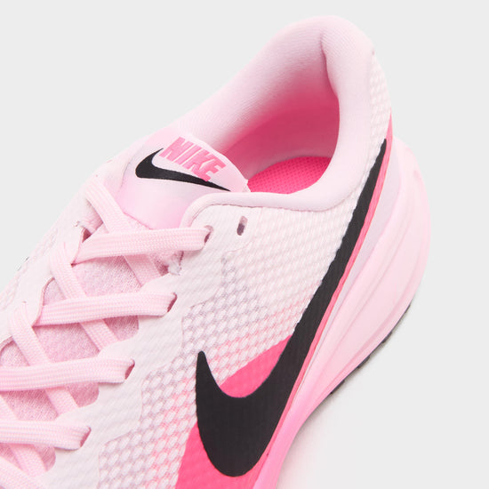 Women's Revolution 8 Road Running Shoes