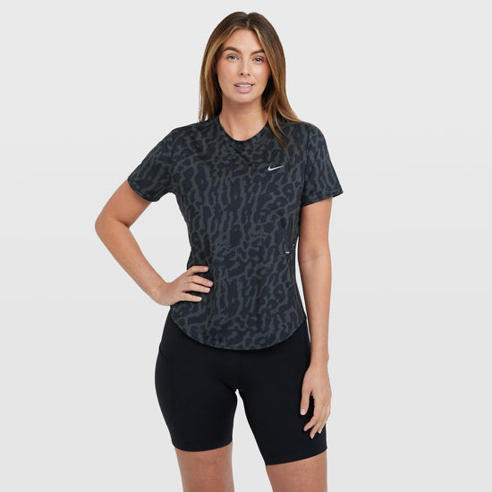Women's Swift Dri-FIT Short Sleeve Top