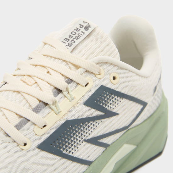 Men’s FuelCell Propel v5 Shoes