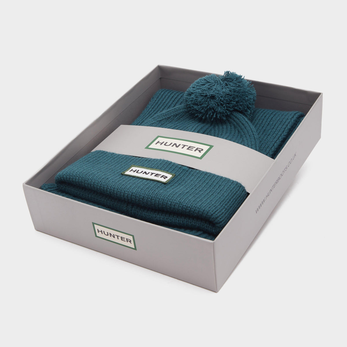 Unisex Green Label Bobble Hat Gift Set