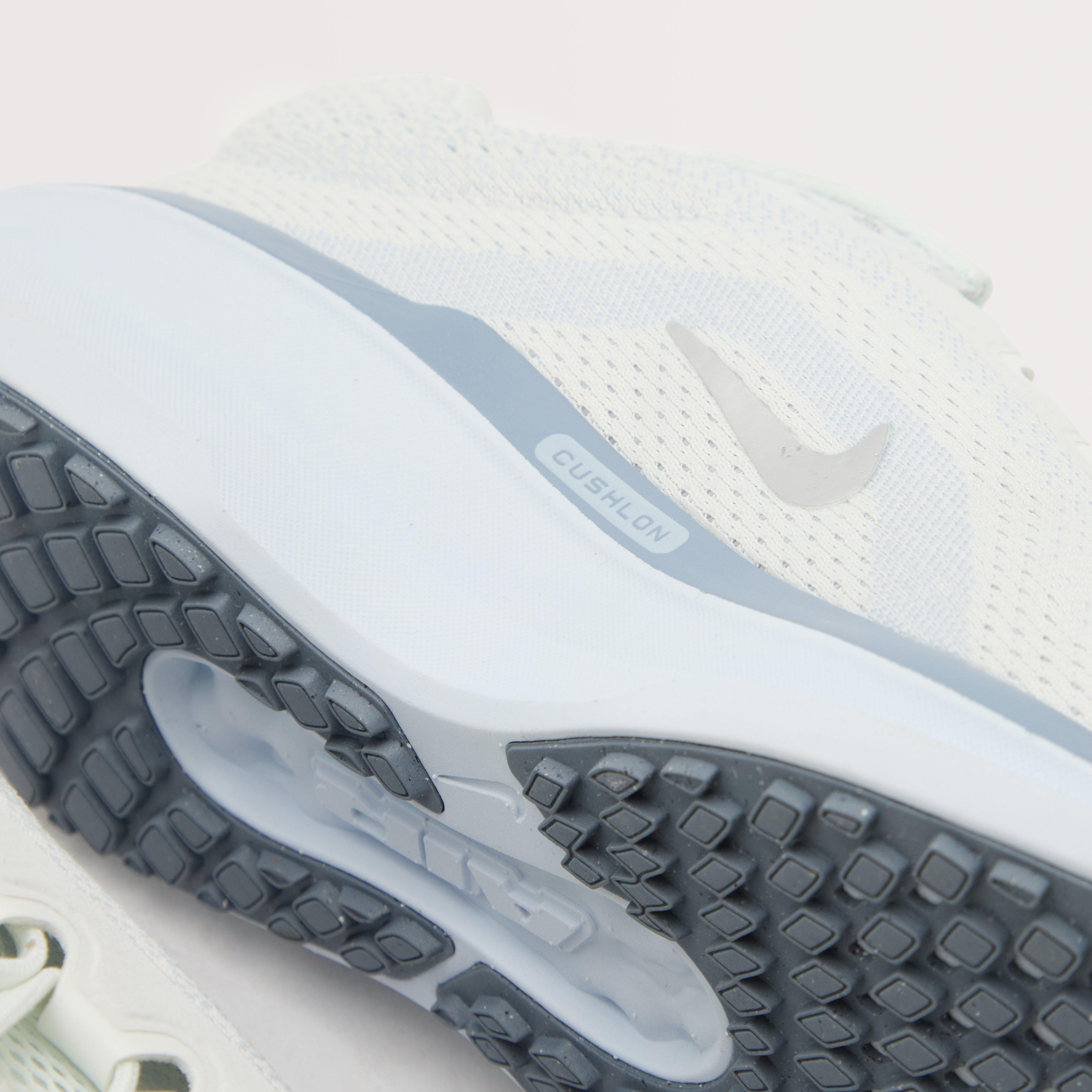Women’s Winflo 11 Road Running Shoes