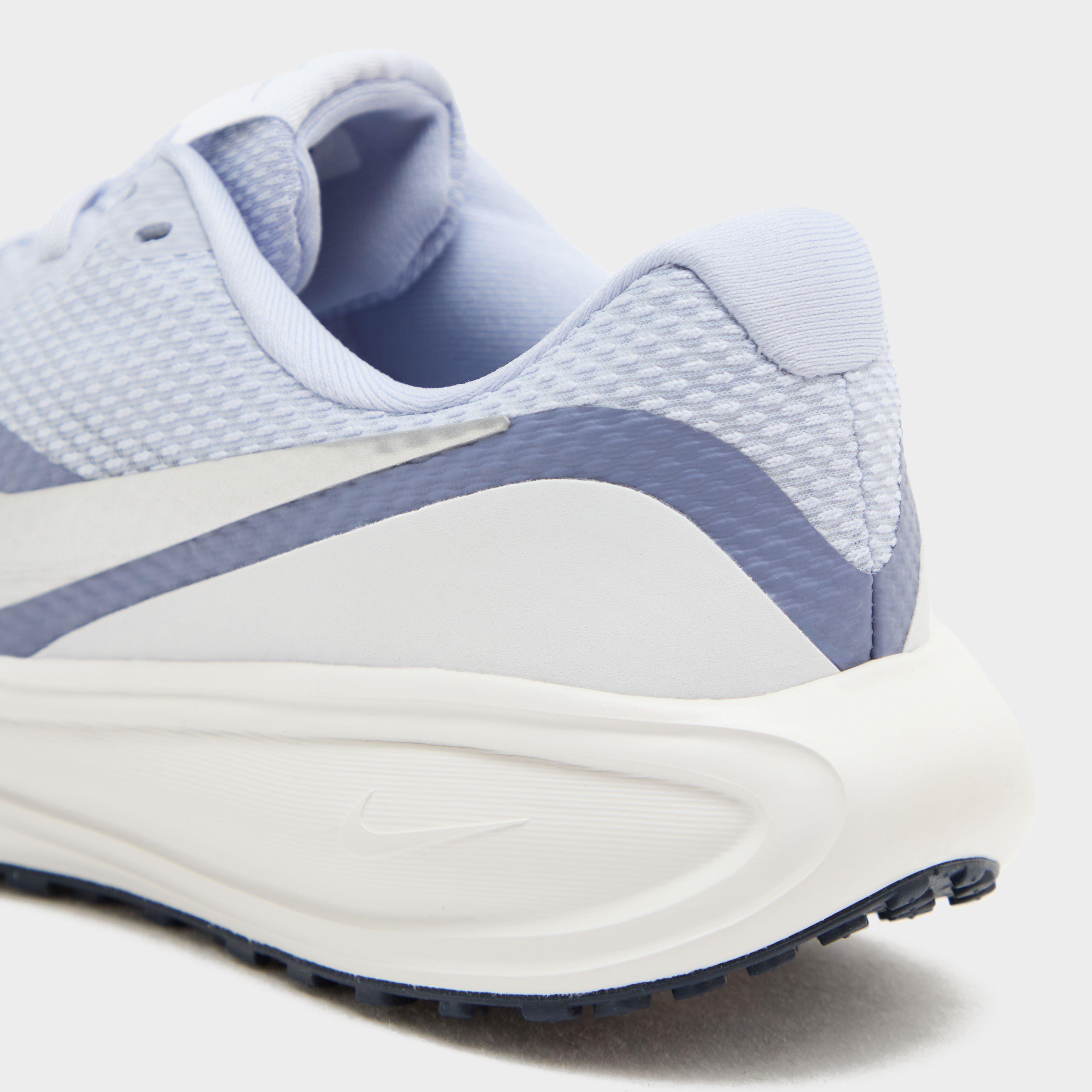 Women's Revolution 8 Road Running Shoes