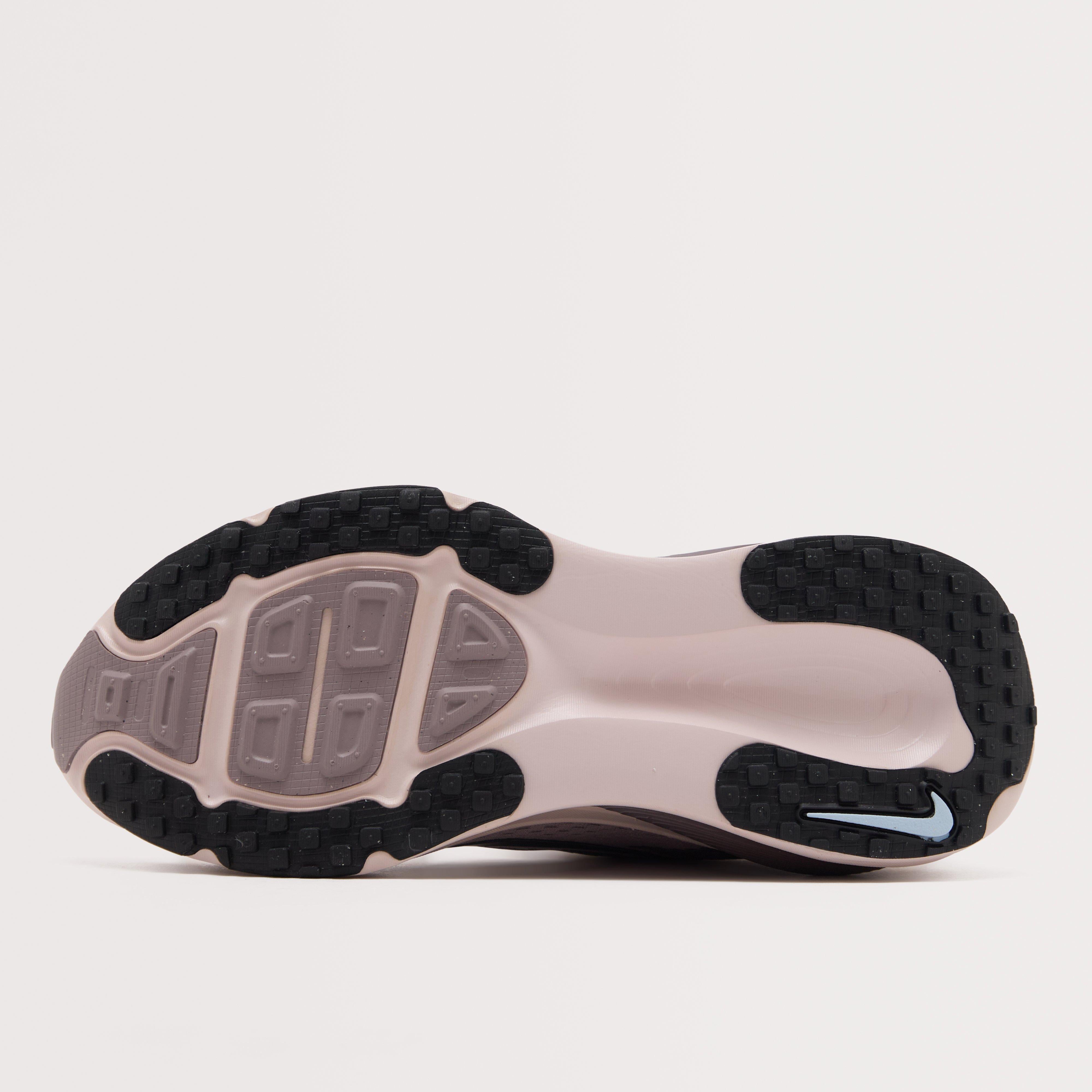 Women’s Vomero 18 Road Running Shoes