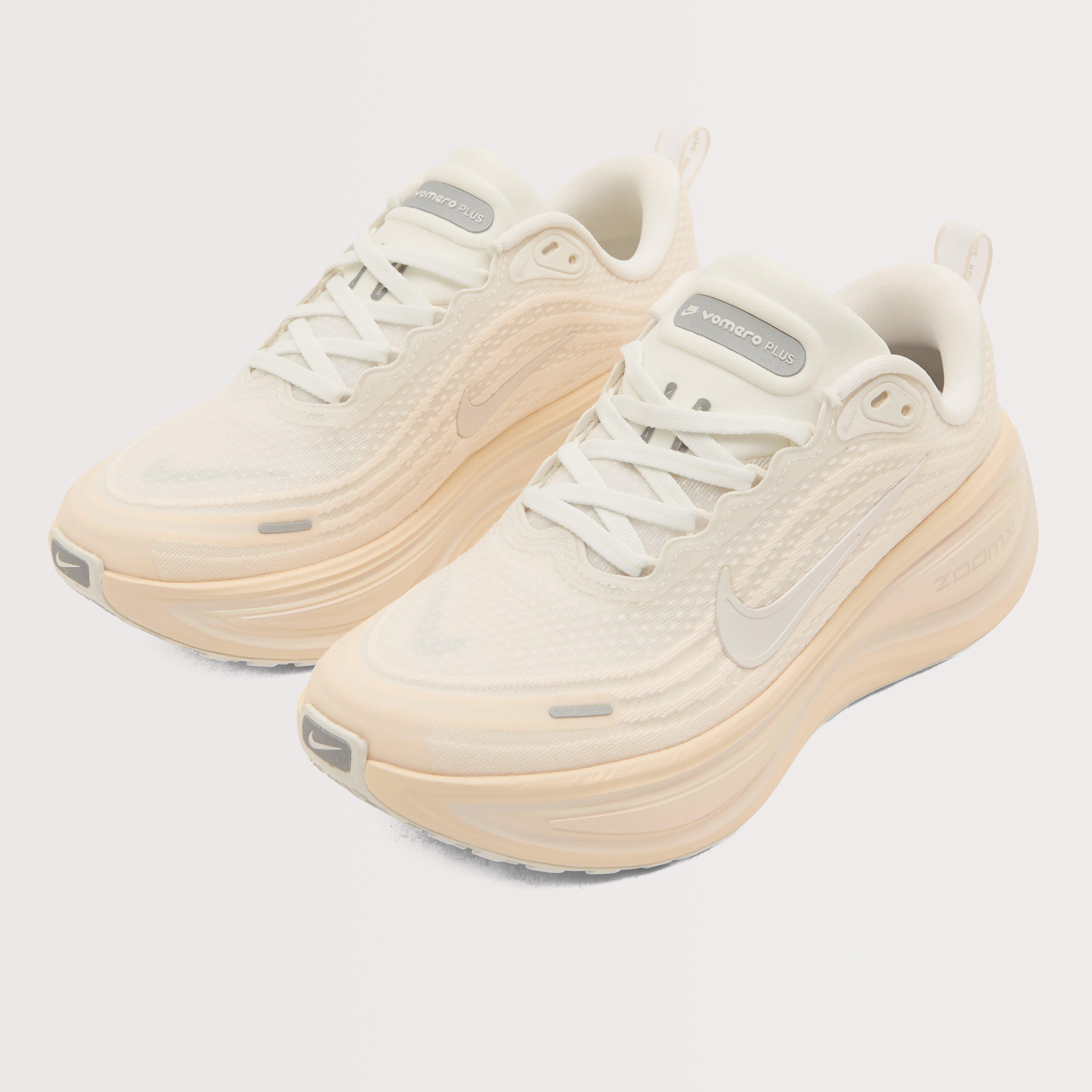 Womens Vomero Plus Running Shoes