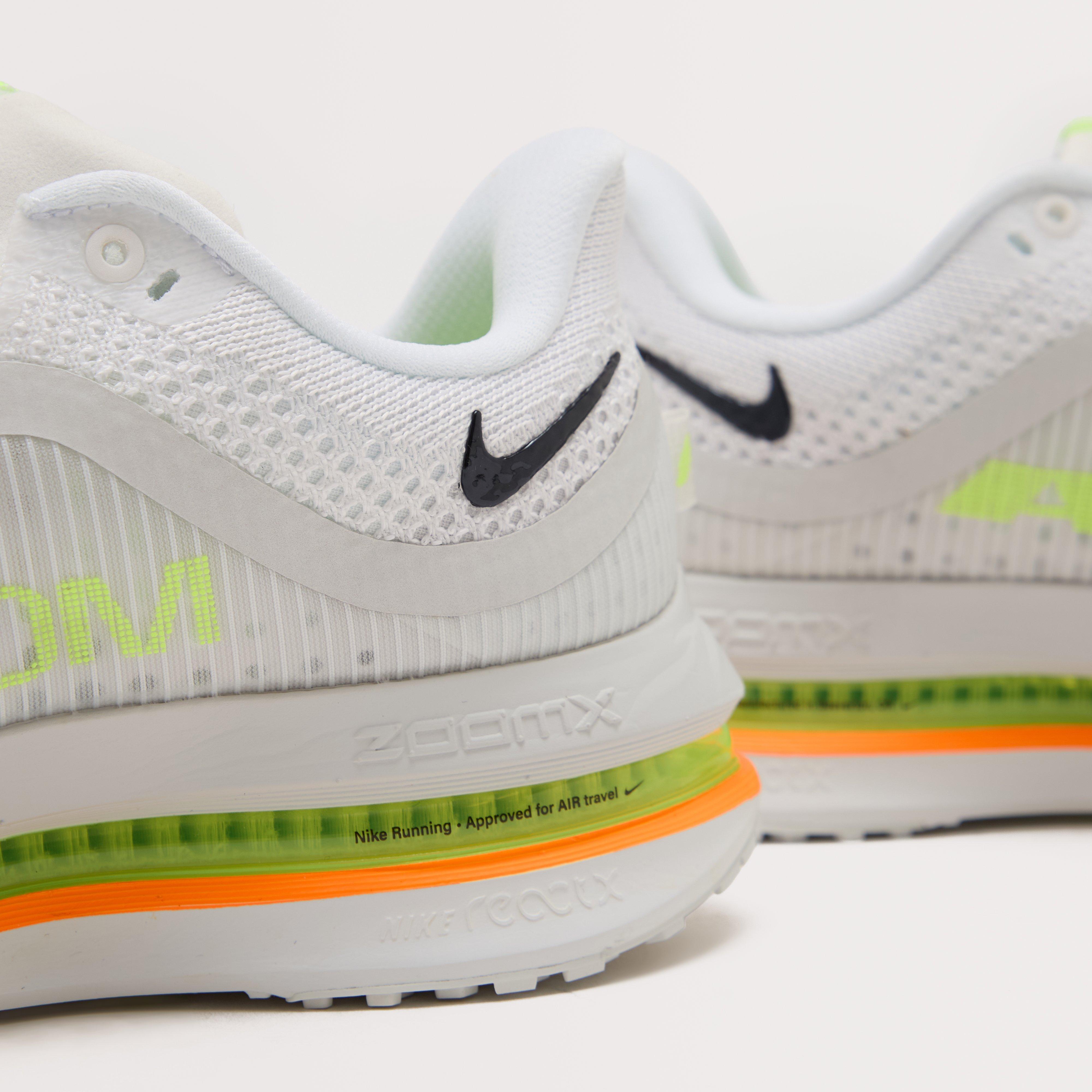 Men’s Pegasus Premium Running Shoe