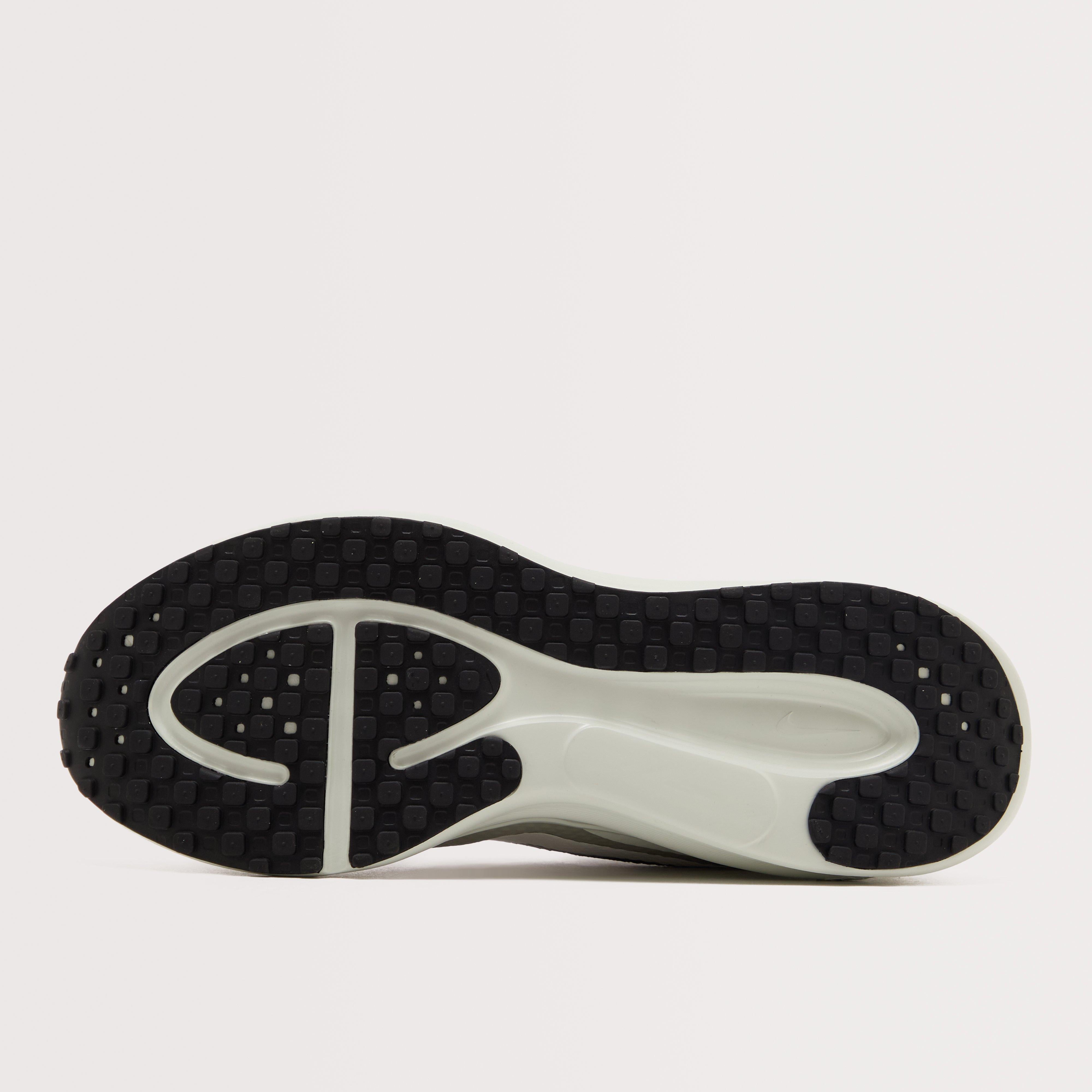 Men's Revolution 8 Road Running Shoes