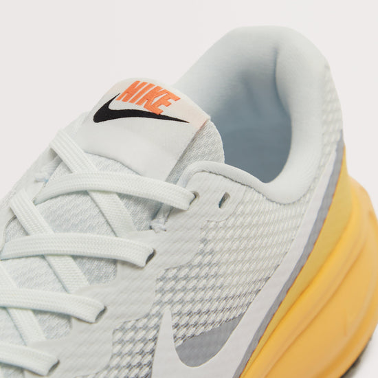 Men's Revolution 8 Road Running Shoes