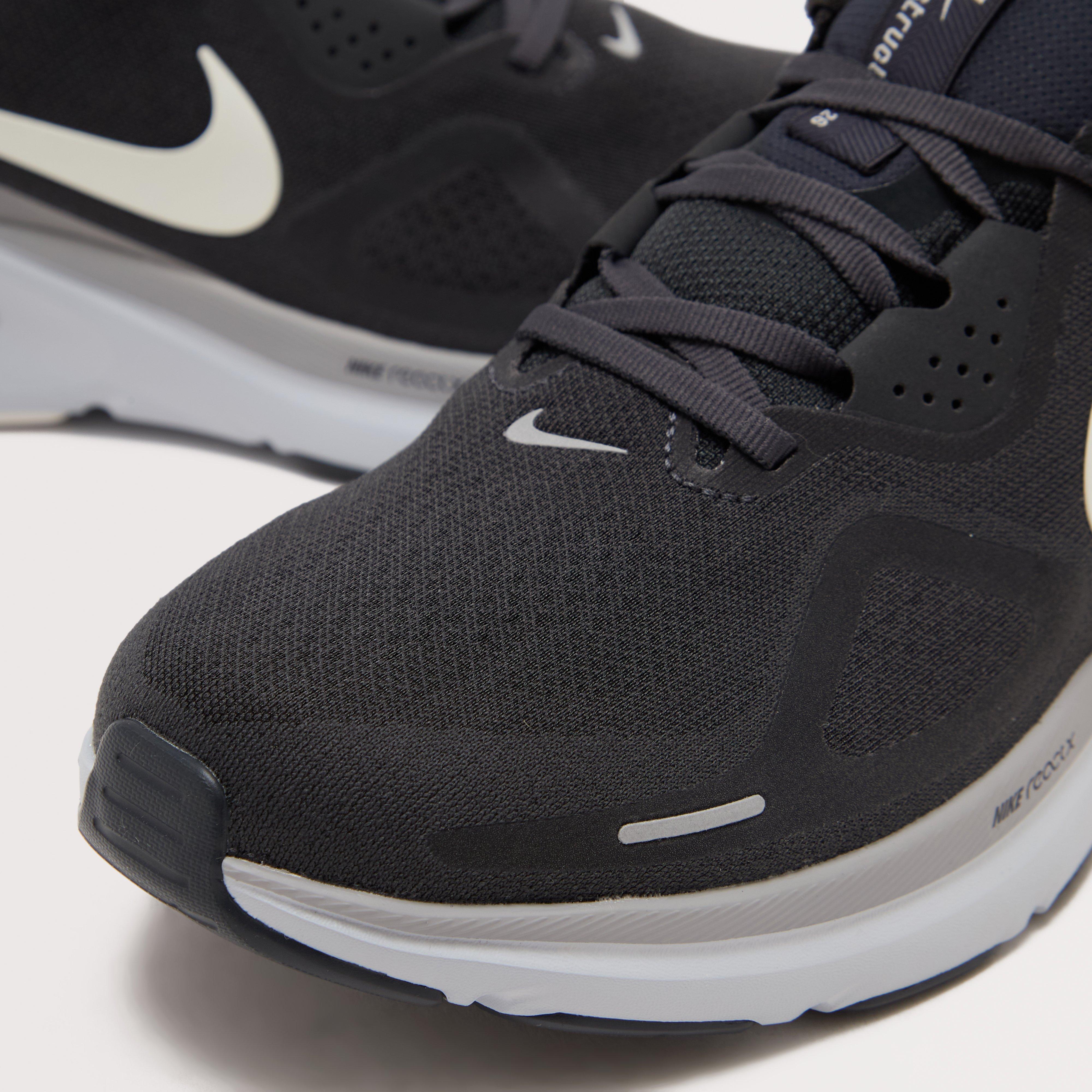 Men's Structure 26 Road Running Shoe