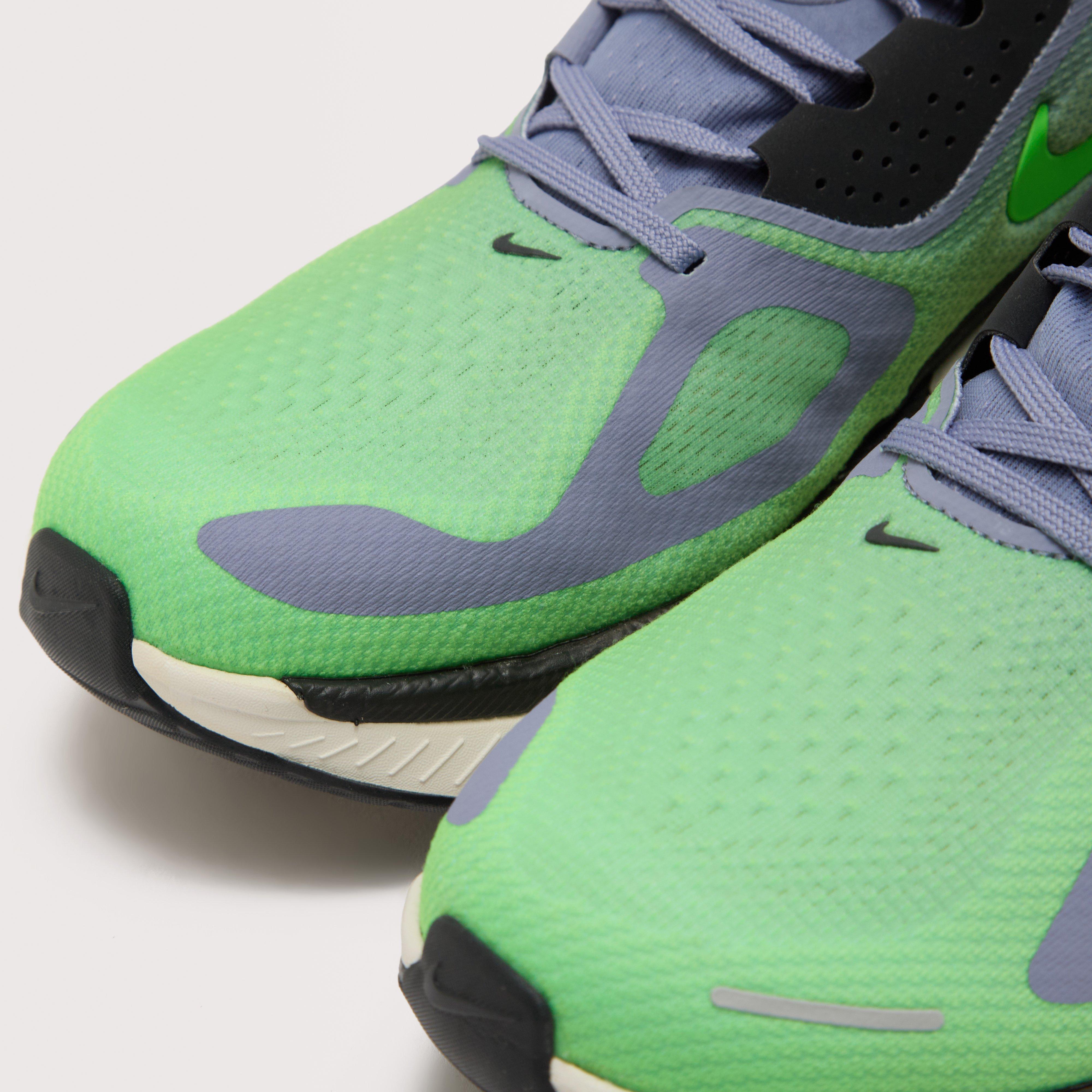 Men’s Structure Plus Road Running Shoe