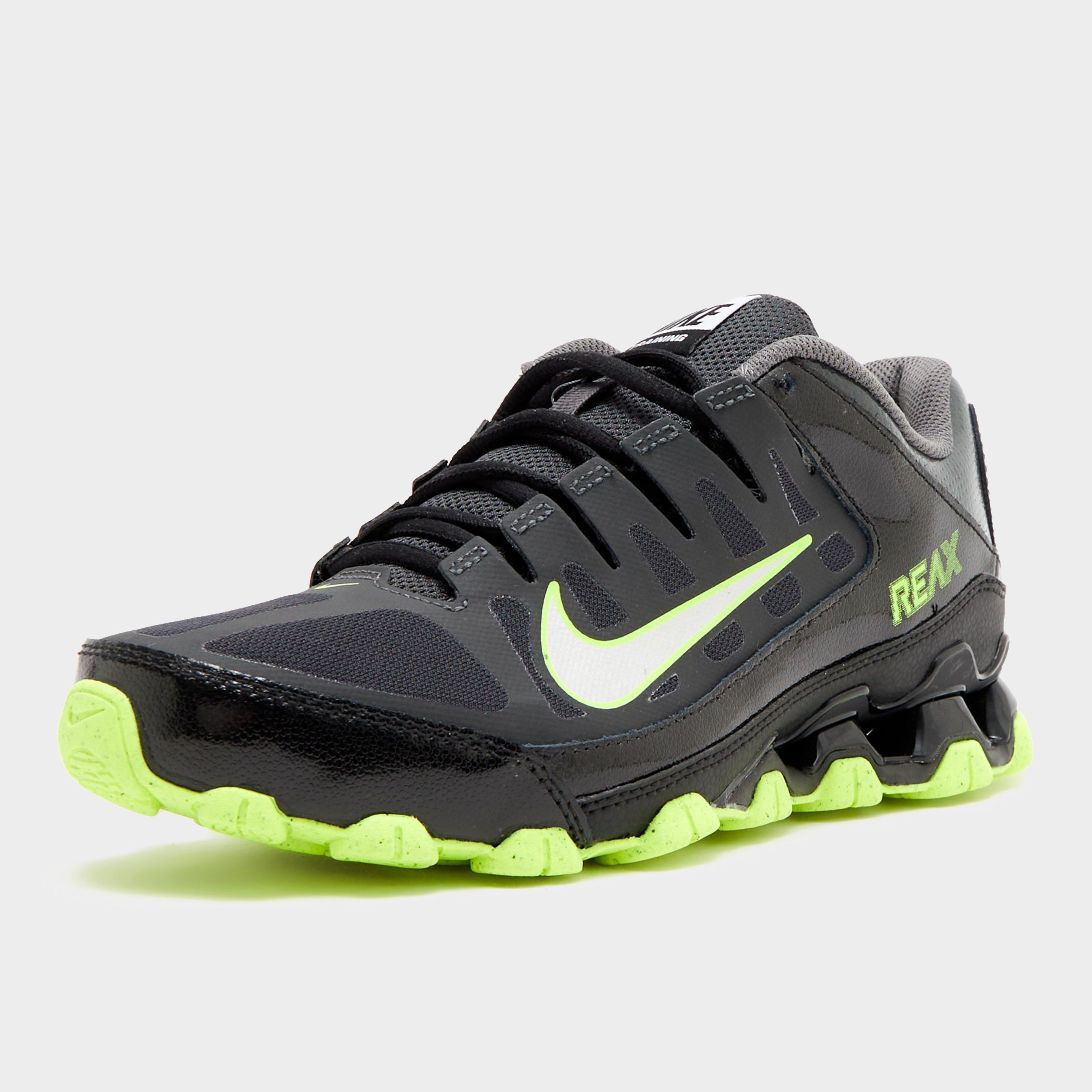 Men's Reax 8 TR Workout Shoes