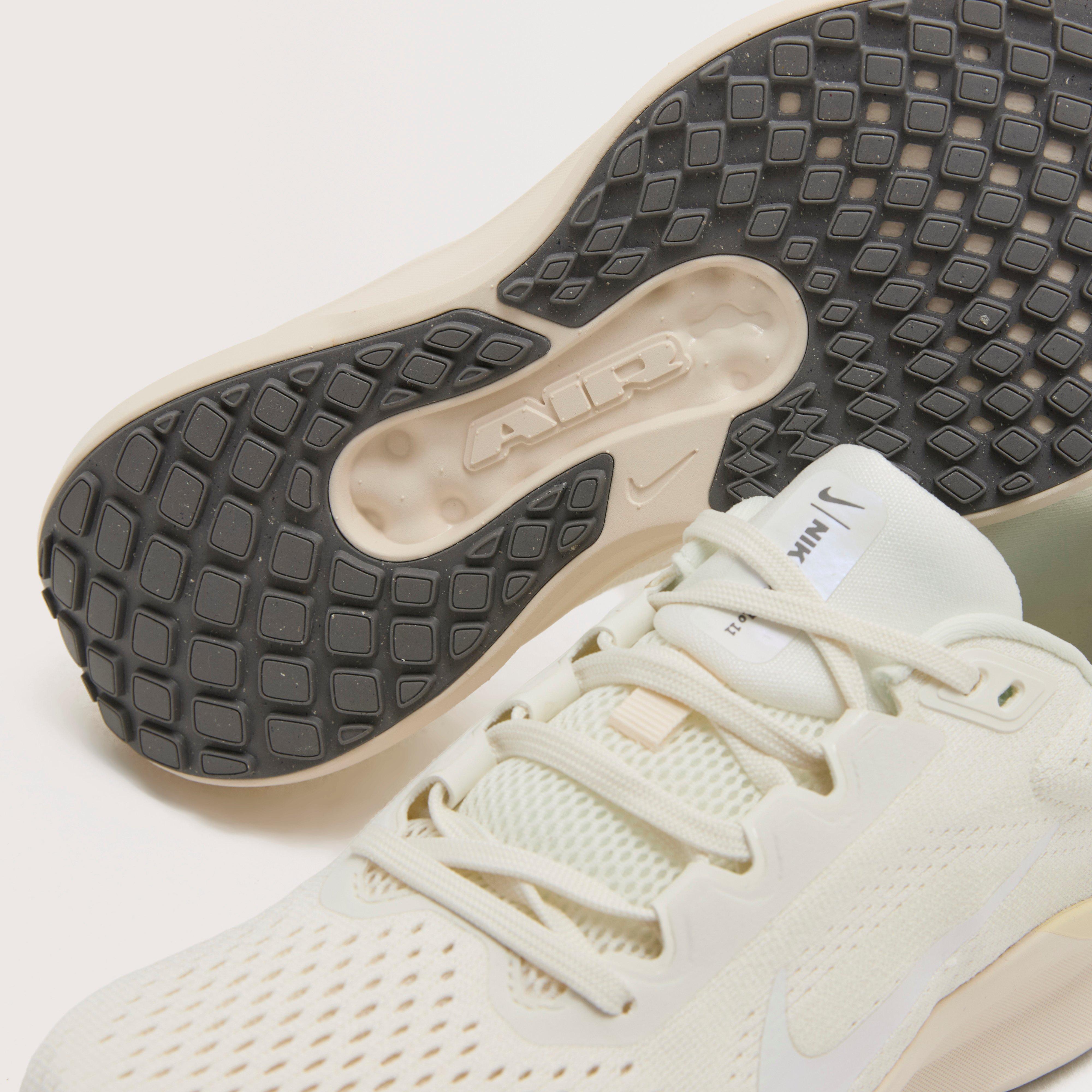 Women’s Winflo 11 Road Running Shoes