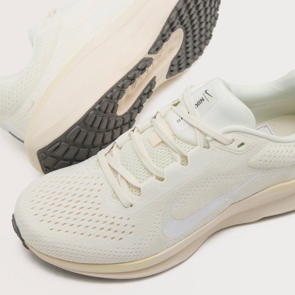 Women’s Winflo 11 Road Running Shoes