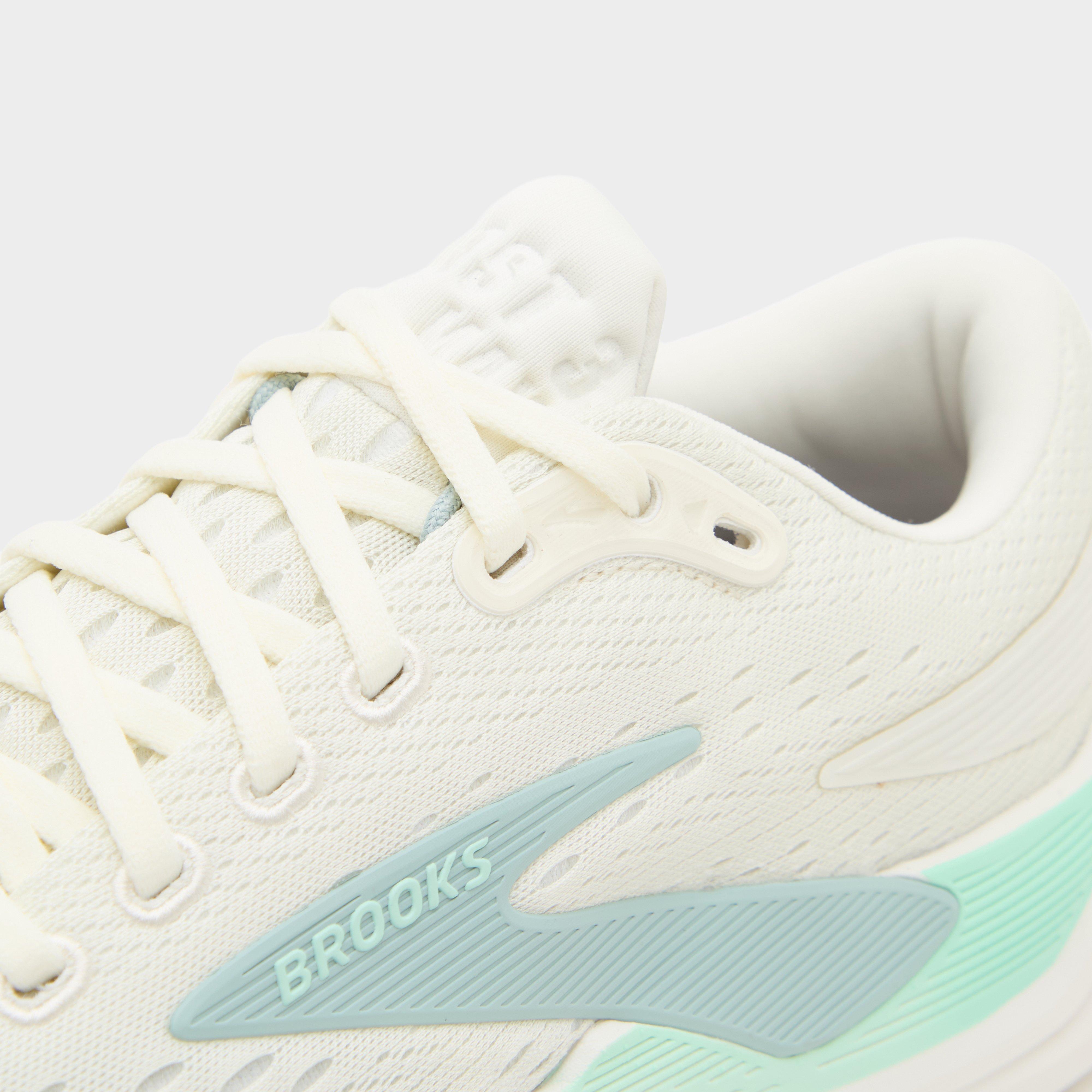 Women’s Ghost Max 3 Running Shoes