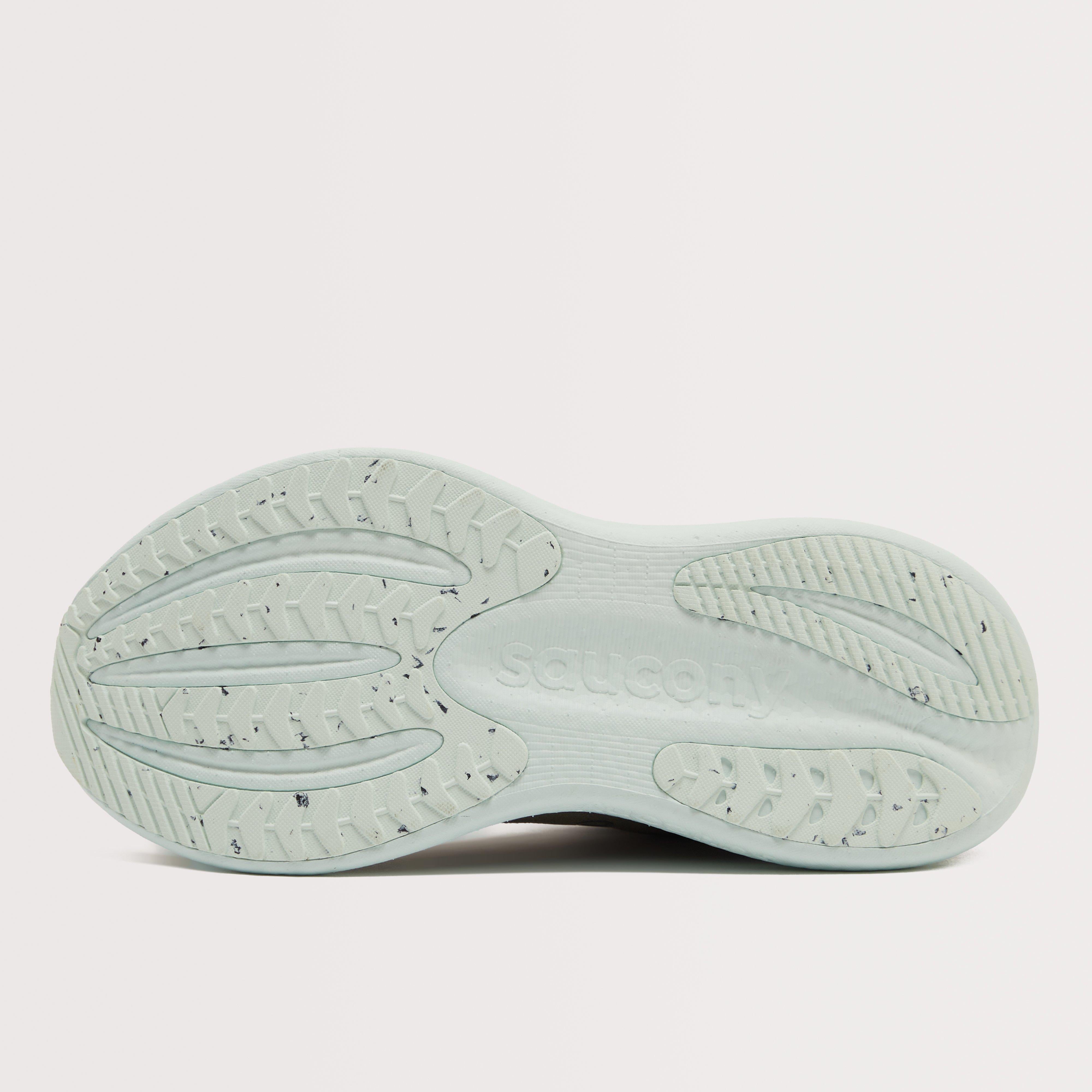 Men’s Triumph 23 Running Shoe