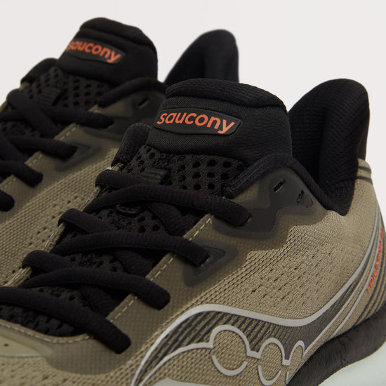 Men’s Triumph 23 Running Shoe