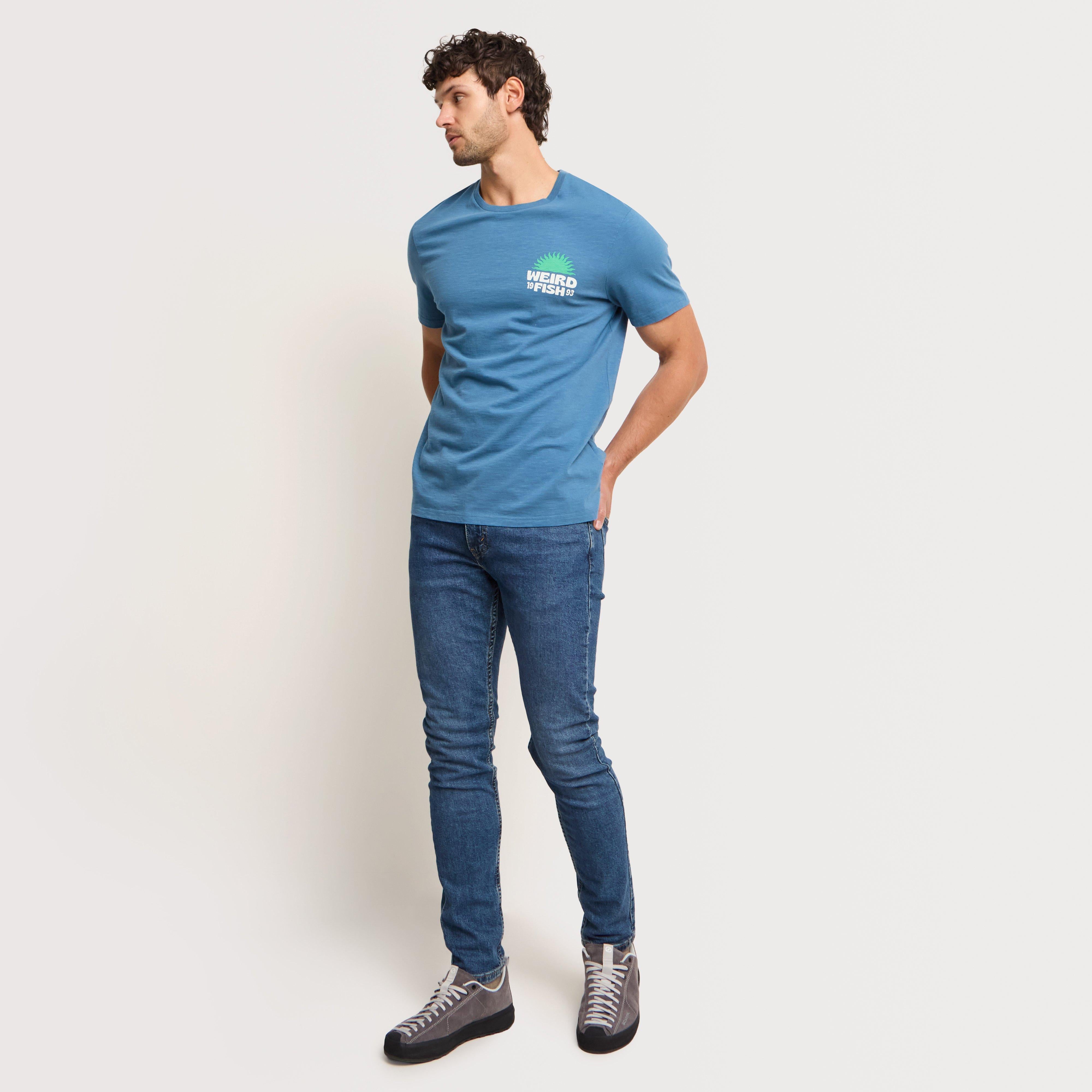 Men's Sun Beam Back Print Graphic T-Shirt