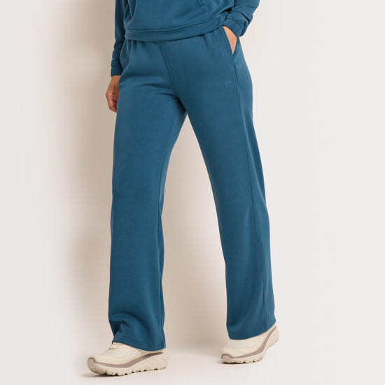Women’s Straight Pant