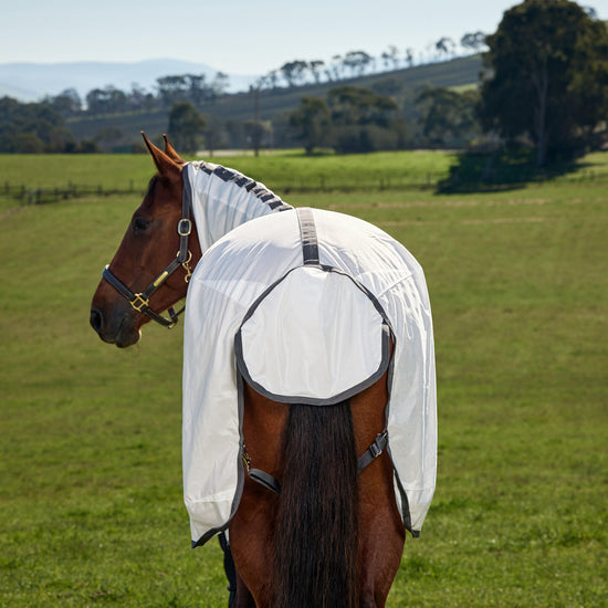 ComFiTec Tyro Combo Neck Fly Sheet White/Charcoal