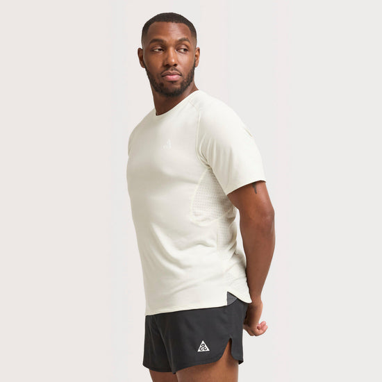 Men’s ACG Solar Chase Dri-FIT ADV Short Sleeve T-Shirt