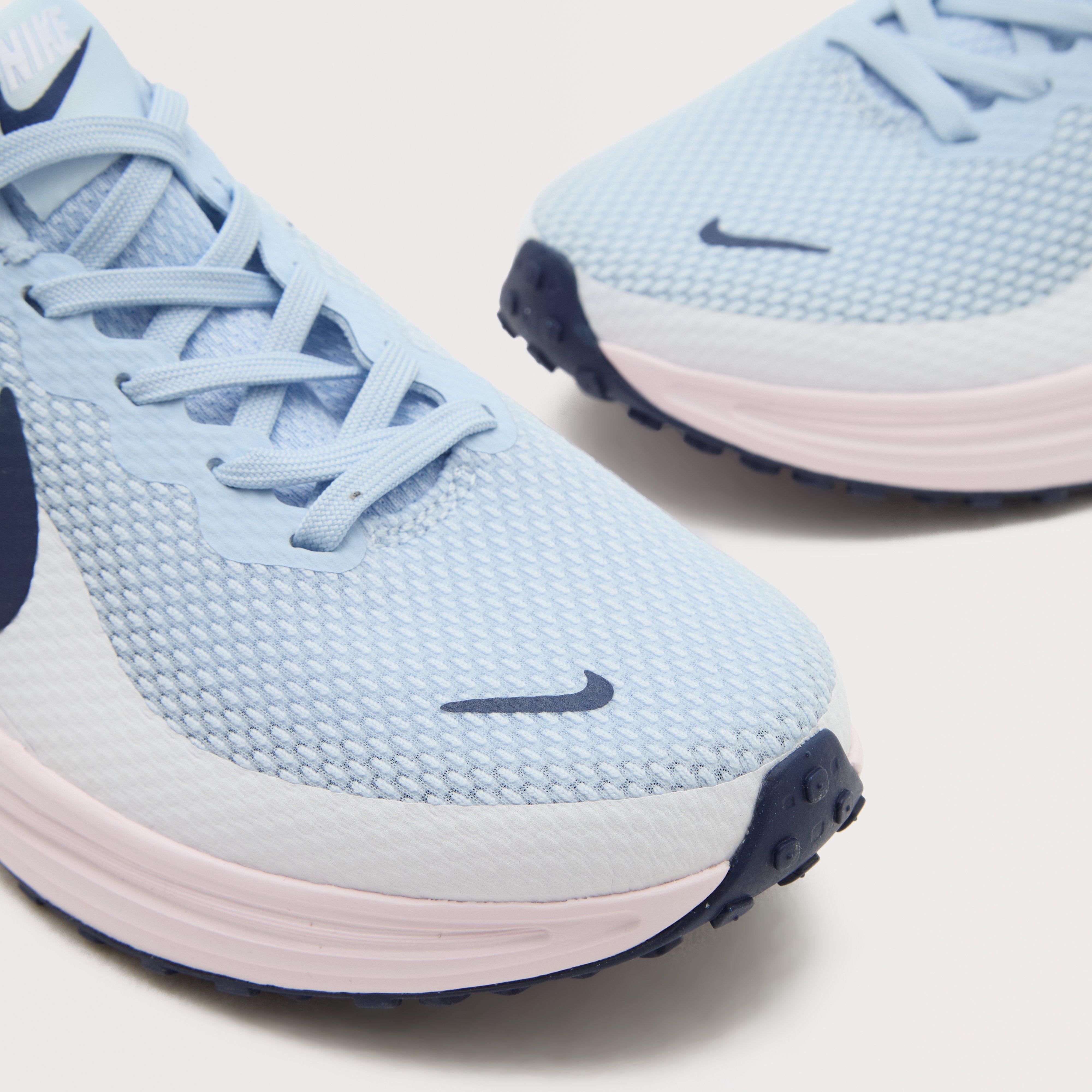 Women's Revolution 8 Road Running Shoe