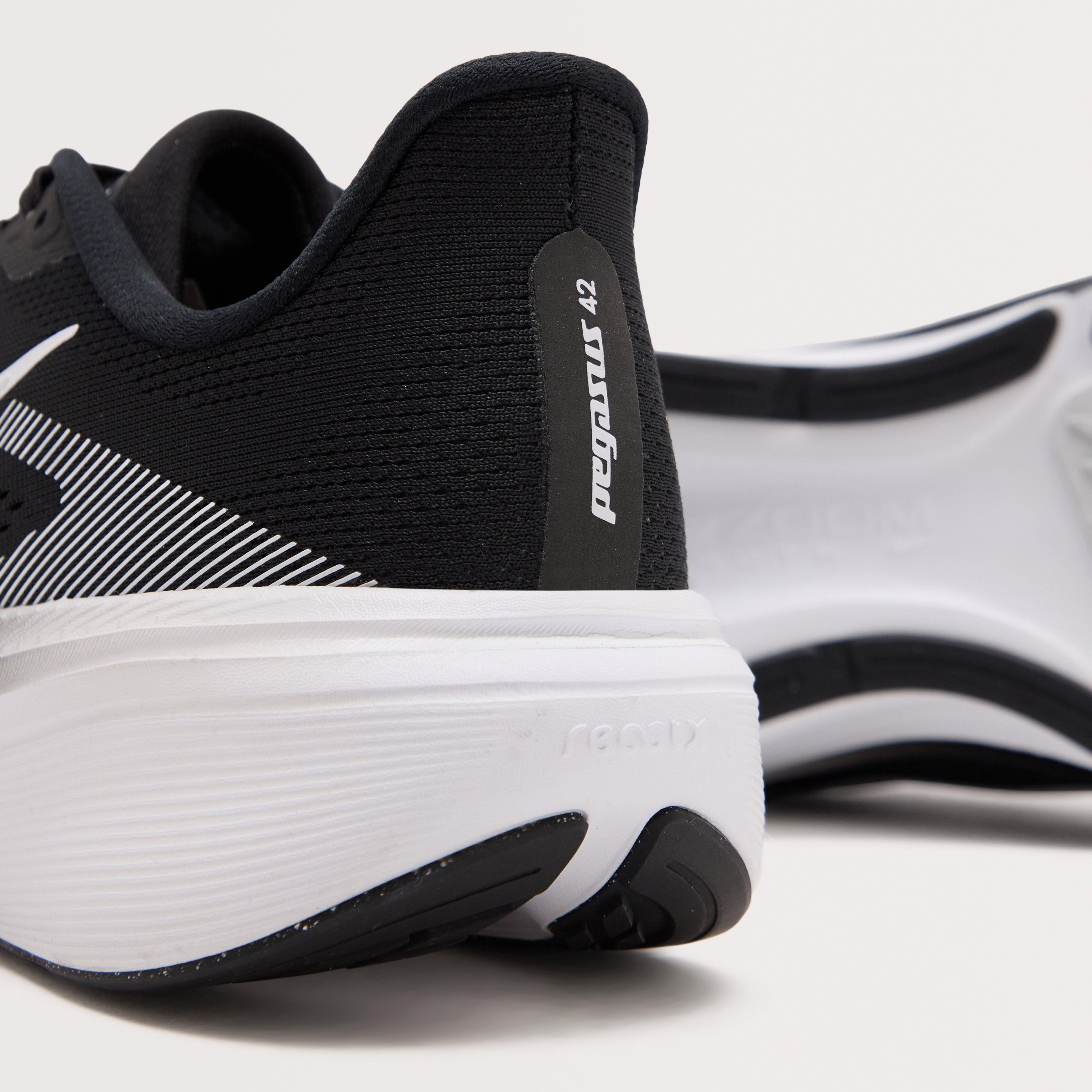Men’s Pegasus 42 Road Running Shoes (Wide)