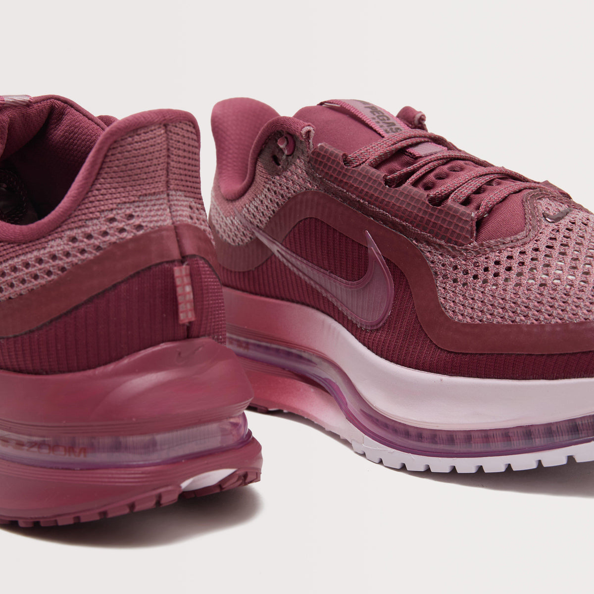 Women’s Pegasus Premium Running Shoes