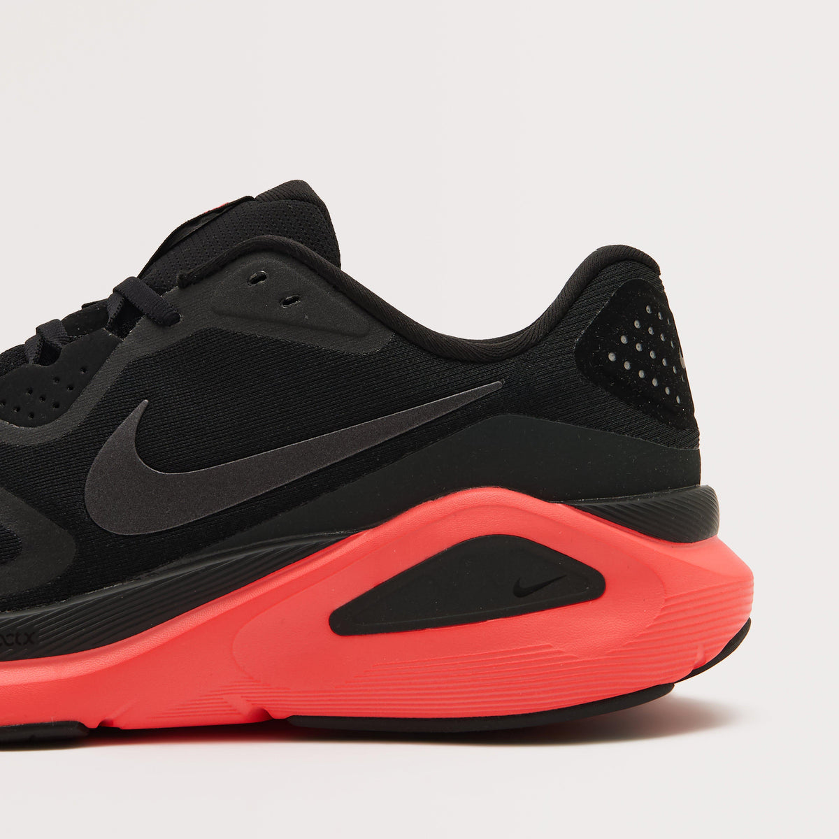 Men’s Structure 26 Running Shoes